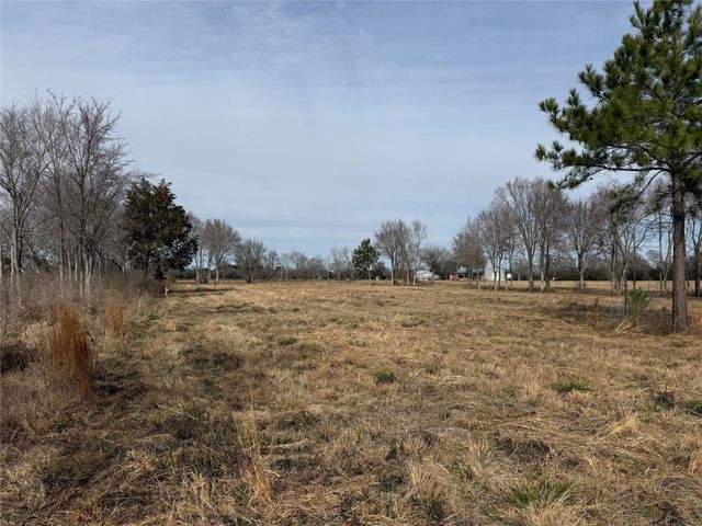 32186 Howell Road, Waller, TX 77484