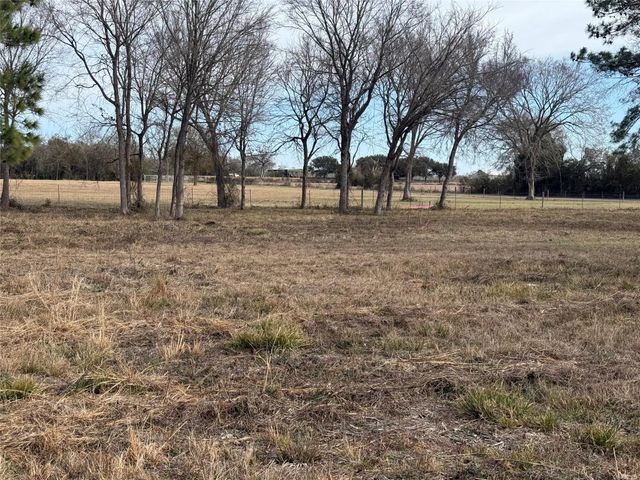 32186 Howell Road, Waller, TX 77484