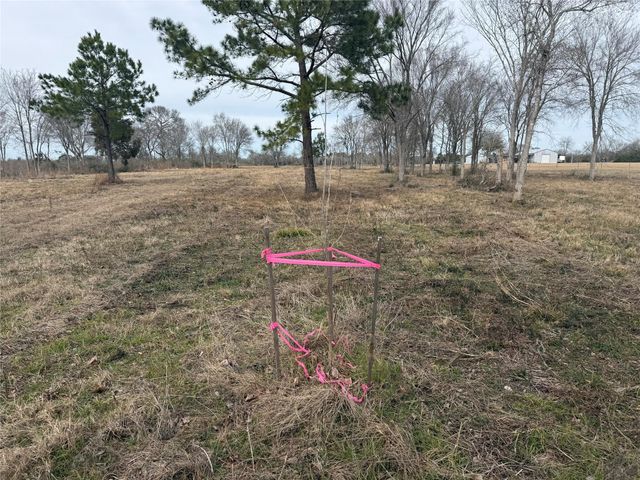 32186 Howell Road, Waller, TX 77484