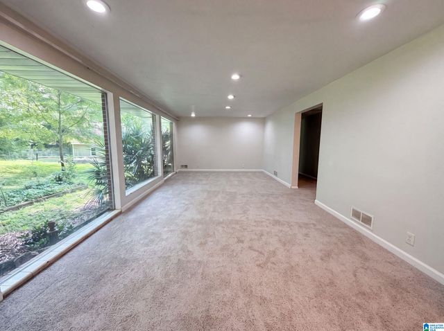 127 WALKER AVENUE, Hueytown, AL 35023
