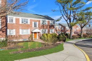 425 W Main Street 92A, Huntington, NY 11743