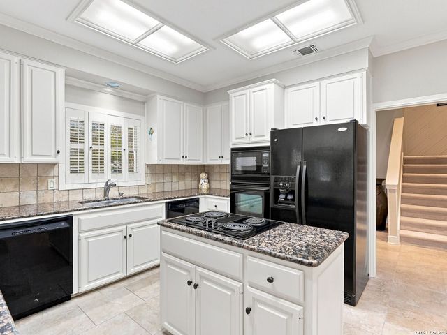 2317 Waterford Grace, New Braunfels, TX 78130