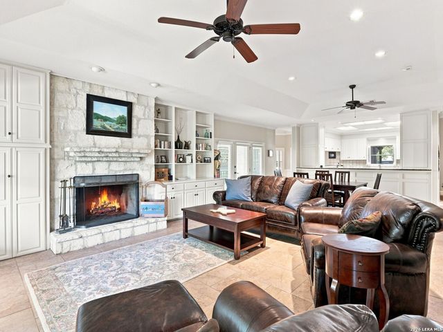 2317 Waterford Grace, New Braunfels, TX 78130