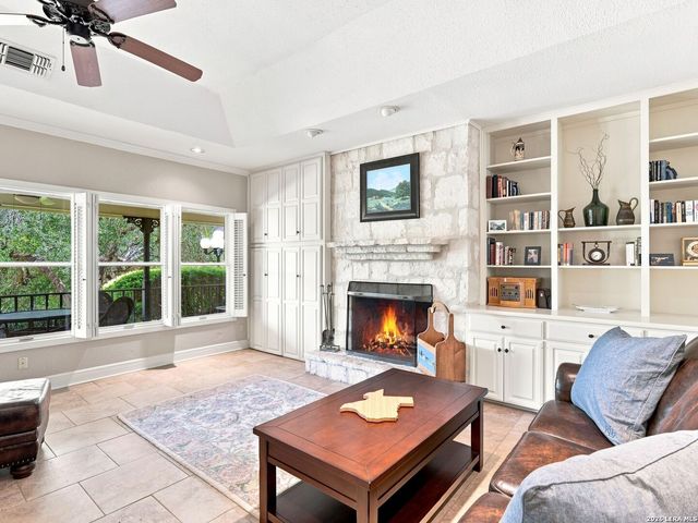 2317 Waterford Grace, New Braunfels, TX 78130