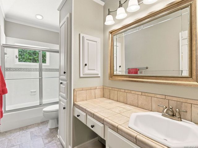 2317 Waterford Grace, New Braunfels, TX 78130