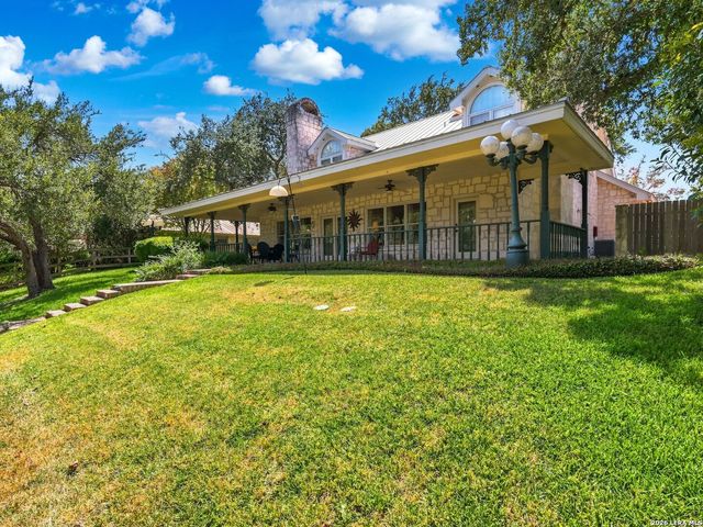 2317 Waterford Grace, New Braunfels, TX 78130