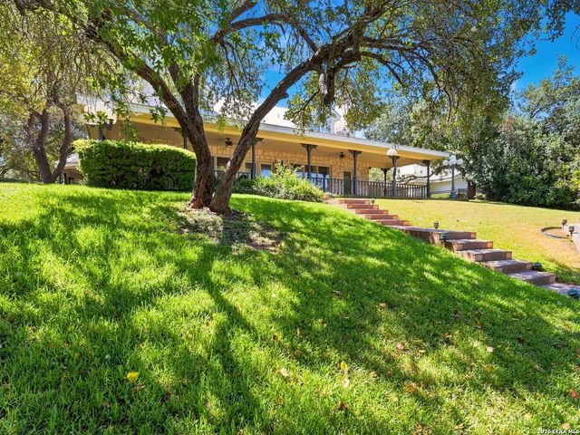 2317 Waterford Grace, New Braunfels, TX 78130