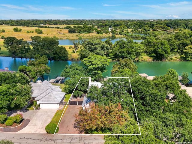 2317 Waterford Grace, New Braunfels, TX 78130