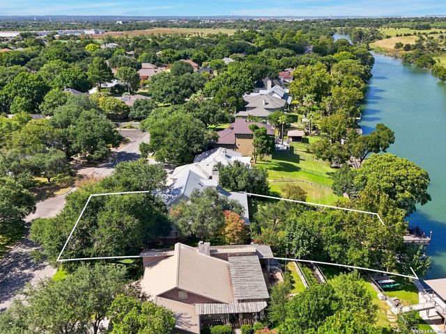 2317 Waterford Grace, New Braunfels, TX 78130