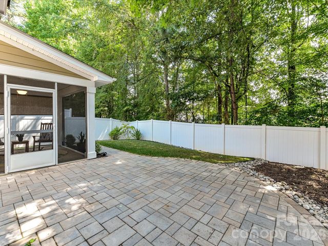 18814 Coachmans Trace, Cornelius, NC 28031