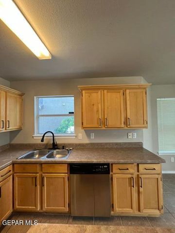 11105 BULLSEYE Street, El Paso, TX 79934