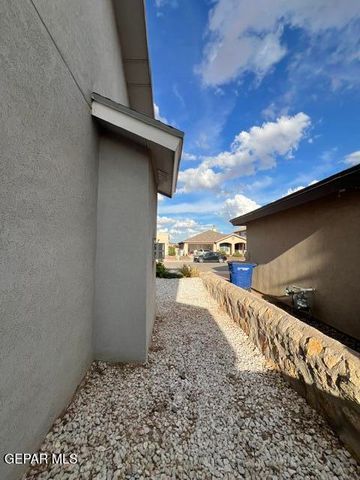 11105 BULLSEYE Street, El Paso, TX 79934