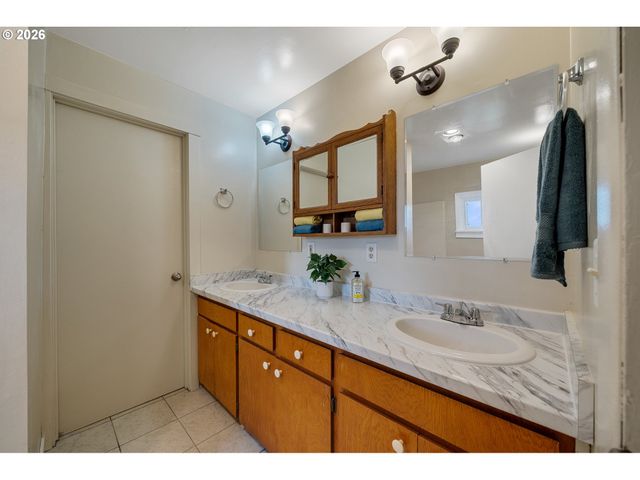 6475 SEATTLE Ave, Bay City, OR 97107