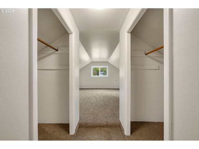 6475 SEATTLE Ave, Bay City, OR 97107