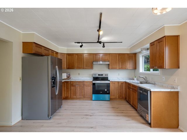 6475 SEATTLE Ave, Bay City, OR 97107