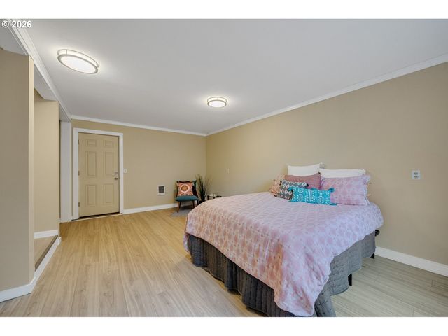 6475 SEATTLE Ave, Bay City, OR 97107