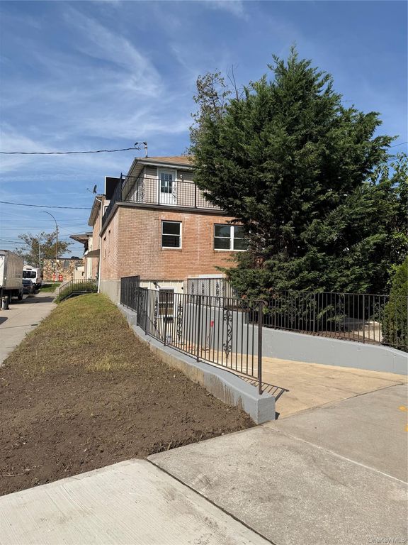 146-38 176th Street, Jamaica, NY 11434 — photo 3