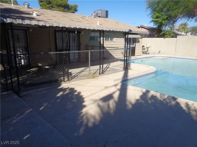 4013 El Camino Avenue, Las Vegas, NV 89102