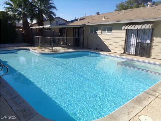 4013 El Camino Avenue, Las Vegas, NV 89102