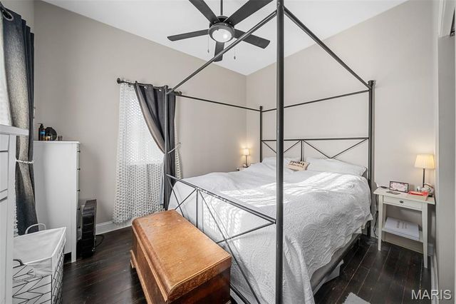 917 N 5th Street, St Charles, MO 63301