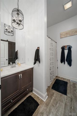 917 N 5th Street, St Charles, MO 63301