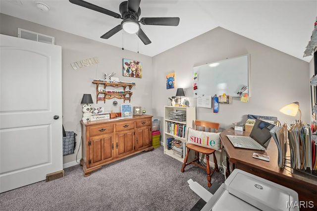 917 N 5th Street, St Charles, MO 63301