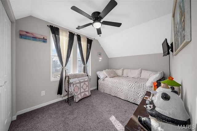 917 N 5th Street, St Charles, MO 63301