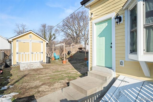 917 N 5th Street, St Charles, MO 63301