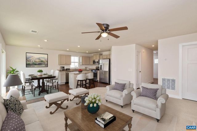 127 PARK DR, Palmyra, VA 22963