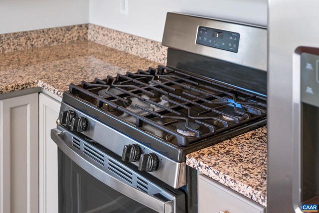 127 PARK DR, Palmyra, VA 22963