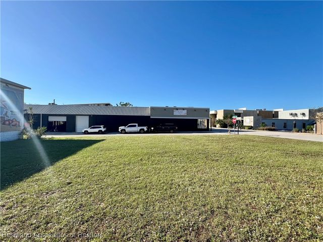 150 S Ridgewood Drive, Sebring, FL 33870