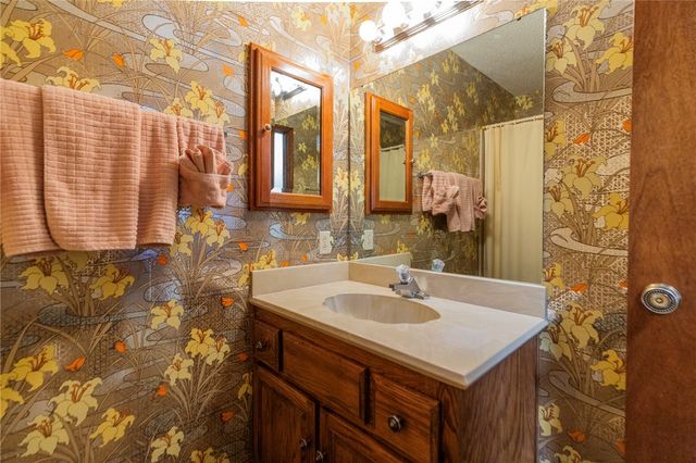 17 Devizis Drive, Bella Vista, AR 72714