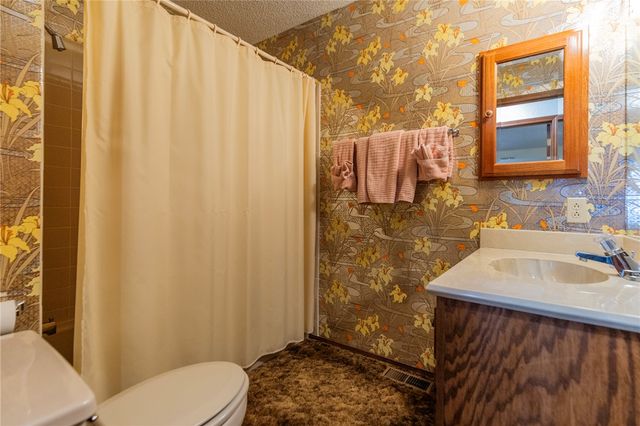 17 Devizis Drive, Bella Vista, AR 72714