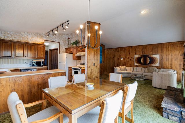 17 Devizis Drive, Bella Vista, AR 72714