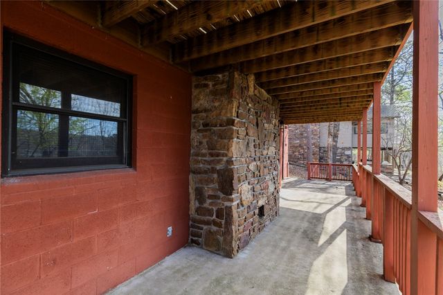 17 Devizis Drive, Bella Vista, AR 72714