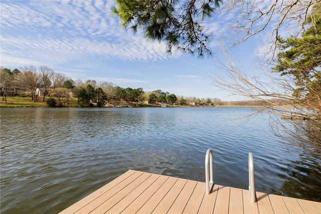 17 Devizis Drive, Bella Vista, AR 72714