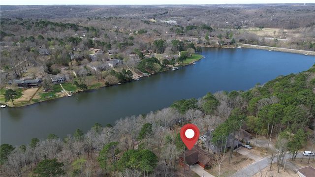 17 Devizis Drive, Bella Vista, AR 72714