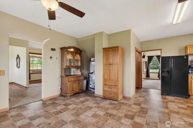 95 W Birnie Slough Road, Cathlamet, WA 98612