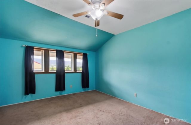 95 W Birnie Slough Road, Cathlamet, WA 98612