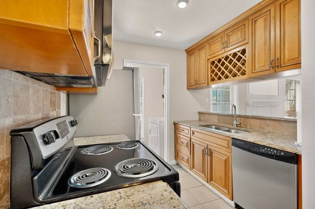 5981 Arapaho Road 901, Dallas, TX 75248