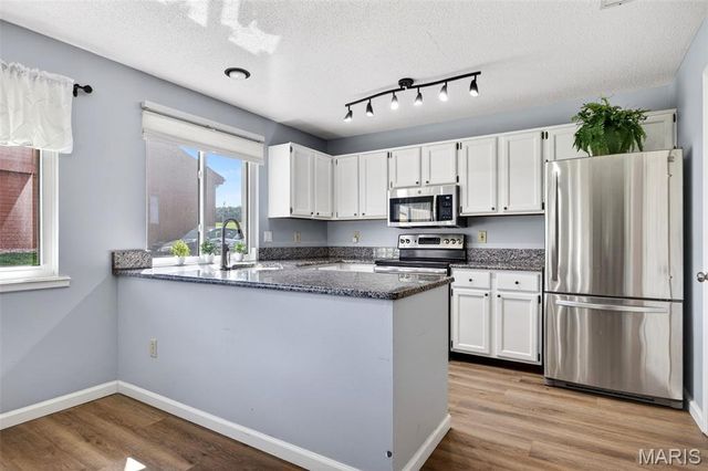 208 Kipling Way, Weldon Spring, MO 63304