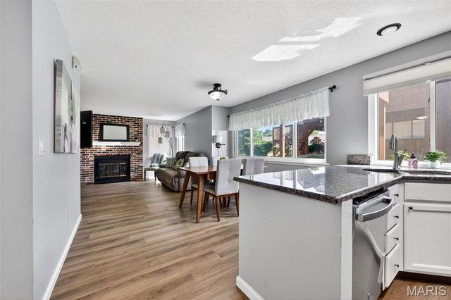 208 Kipling Way, Weldon Spring, MO 63304