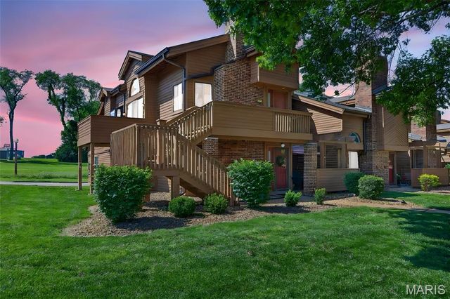 208 Kipling Way, Weldon Spring, MO 63304