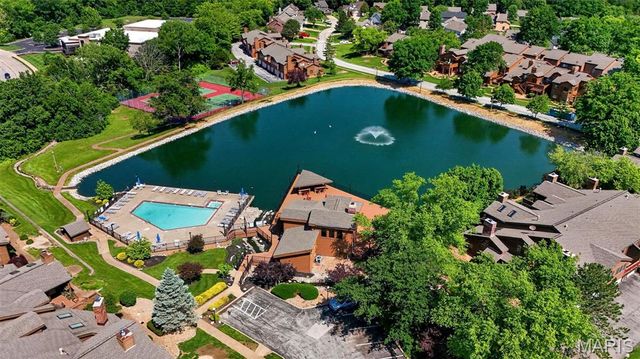 208 Kipling Way, Weldon Spring, MO 63304