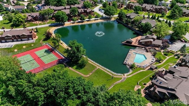 208 Kipling Way, Weldon Spring, MO 63304