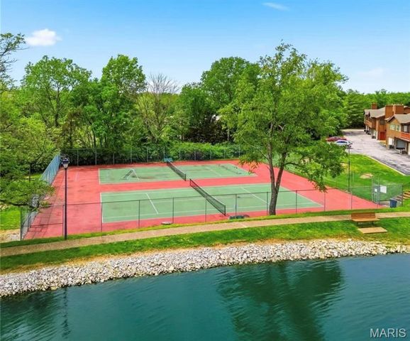 208 Kipling Way, Weldon Spring, MO 63304