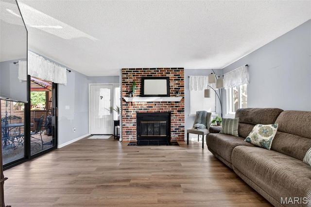 208 Kipling Way, Weldon Spring, MO 63304