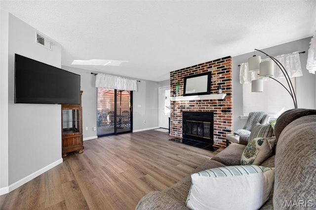208 Kipling Way, Weldon Spring, MO 63304