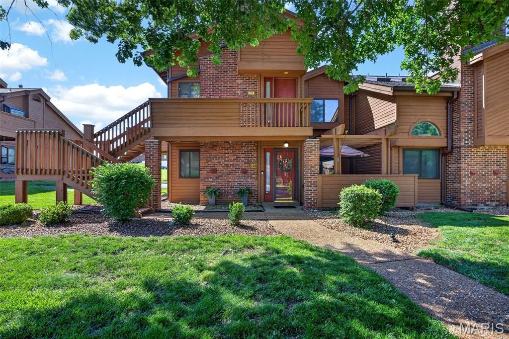 208 Kipling Way, Weldon Spring, MO 63304
