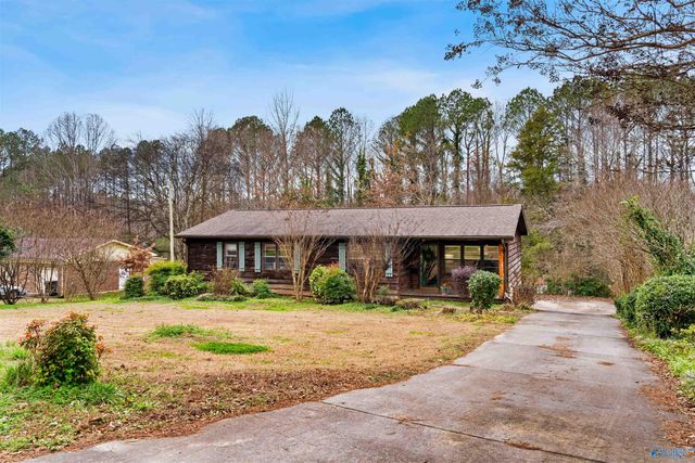 417 Mcfoilton Lane, Scottsboro, AL 35768